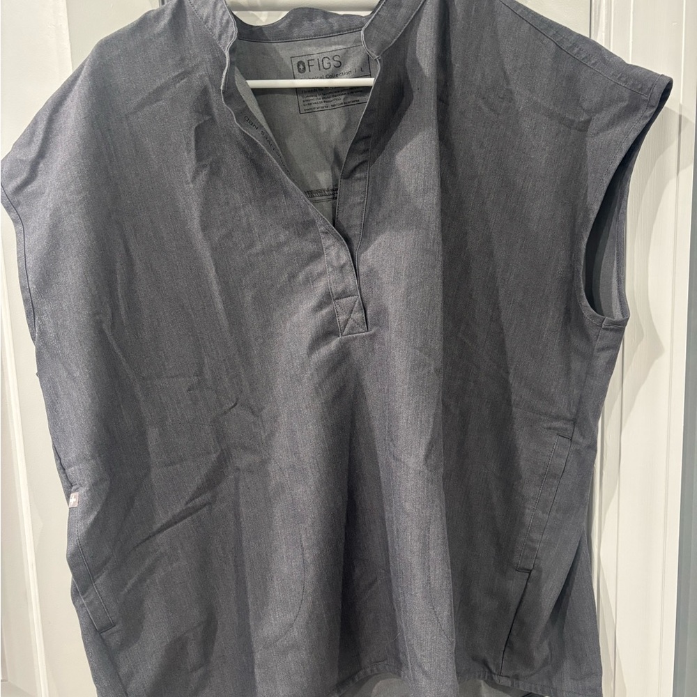 Figs Women's Rafaella Charcoal Top